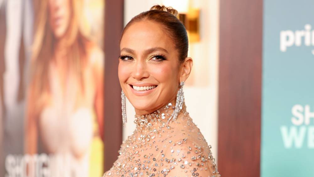 Jennifer Lopez at the premiere of "Shotgun Wedding" held at TCL Chinese Theatre on January 18, 2023 in Los Angeles, California.