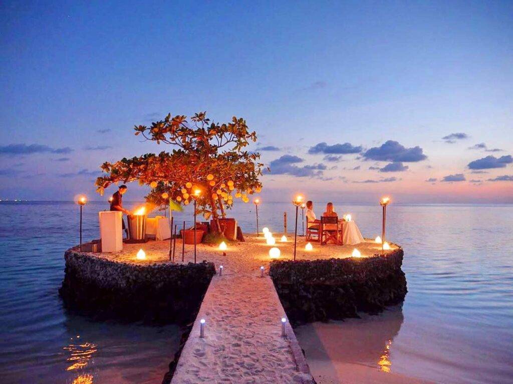 Private-beach-dinner