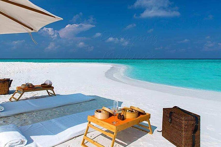 maldives Beach picnic Honeymoon Places & Activities